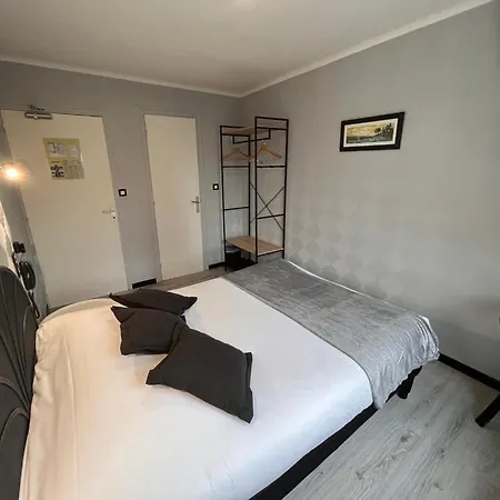 Des Iles Hotel Theix